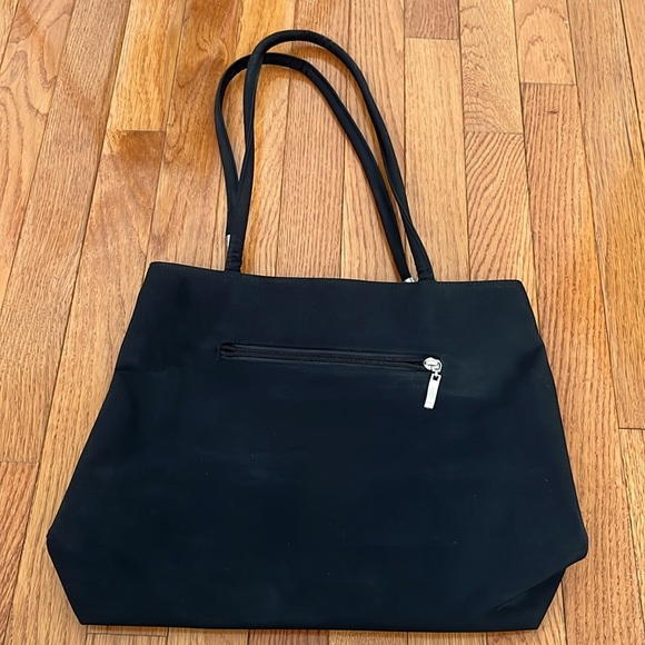 Vintage “G” Large Black Purse with Silver Detailing - Picture 7 of 11